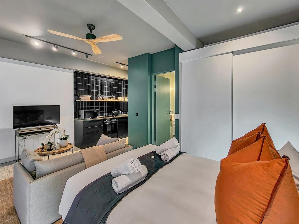 Apartment Loadshedding Free, Brand New, Secure, Wifi-pool Kapstadt